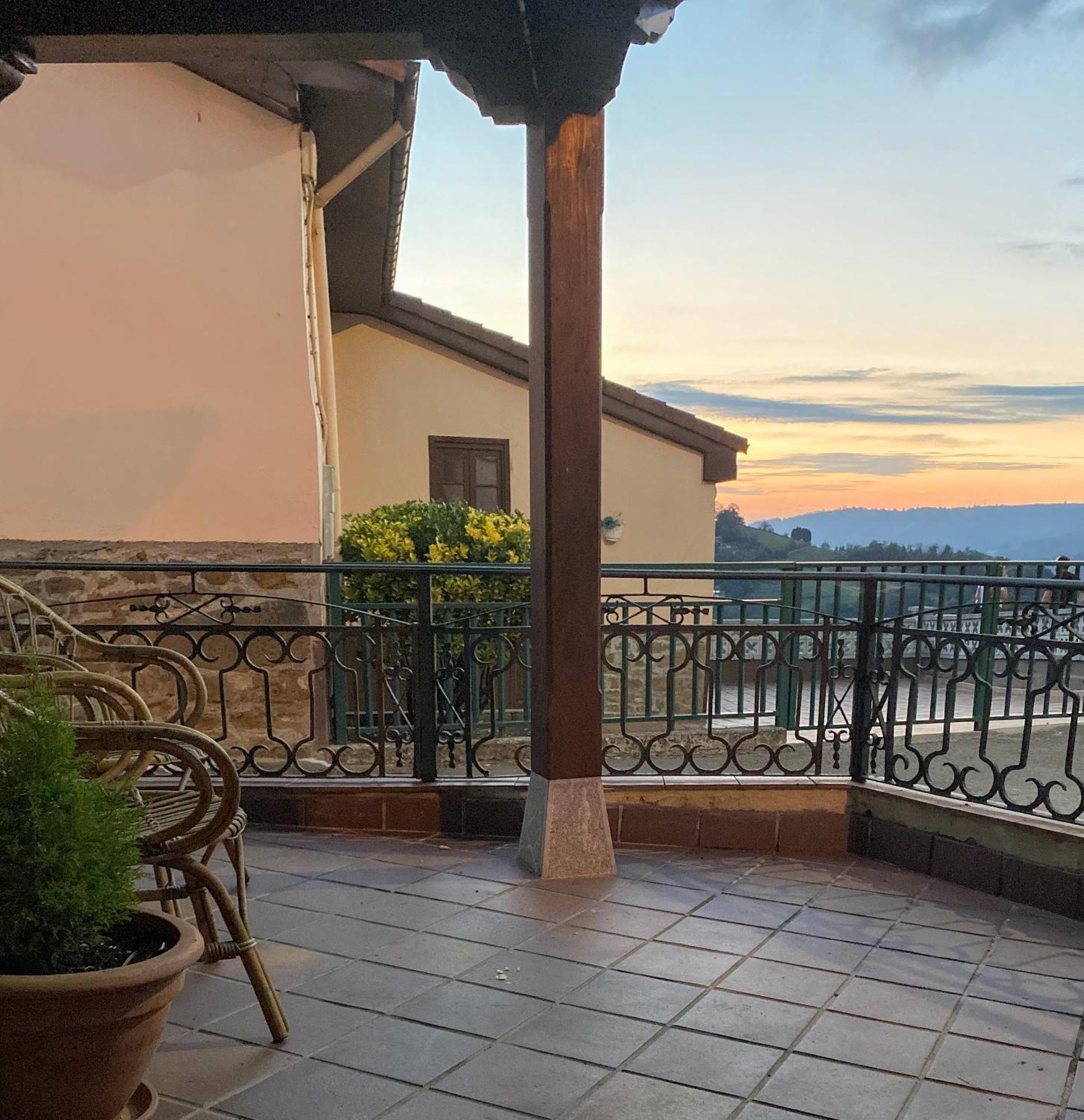 Вилла Casa Riola San Martin del Rey Aurelio Экстерьер фото